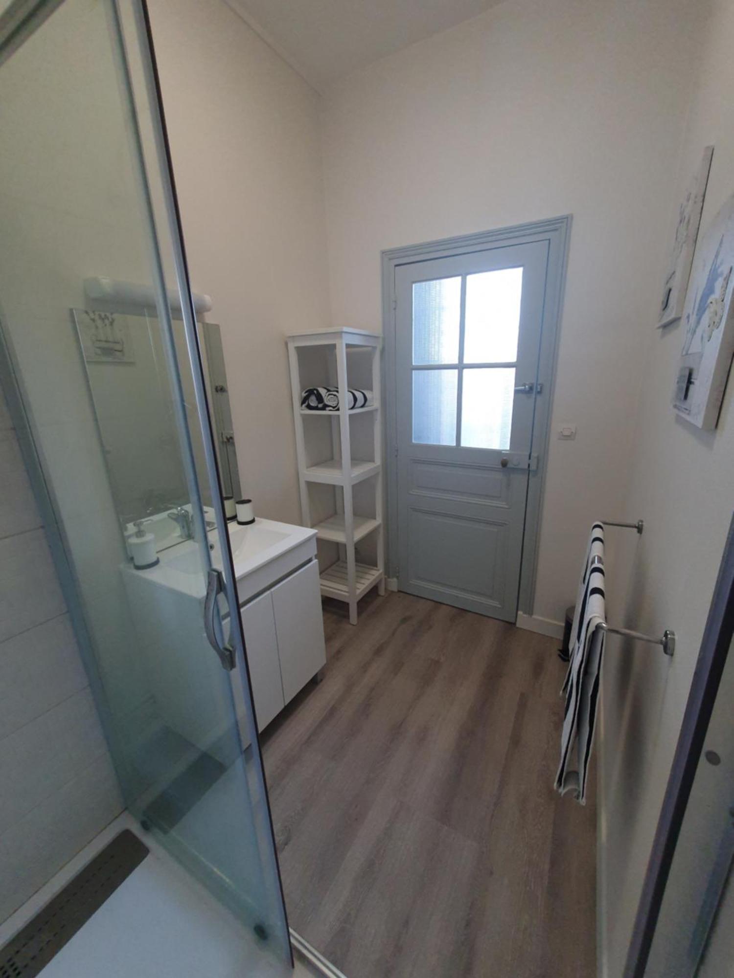 Appartement Au Coeur Du Village D'Aufferville Exteriör bild
